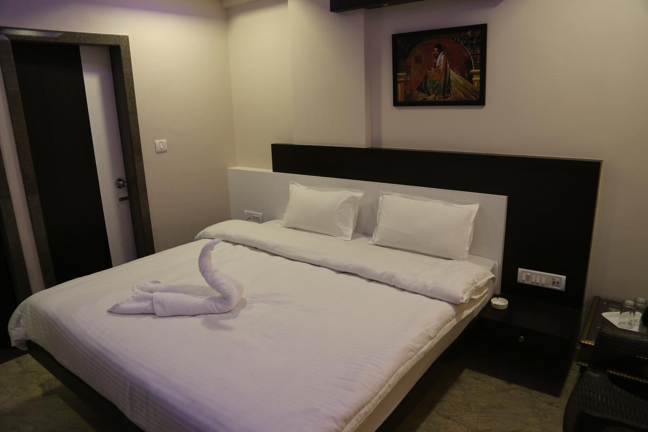 Hotel Marwar Excellency Mahāmandir Εξωτερικό φωτογραφία